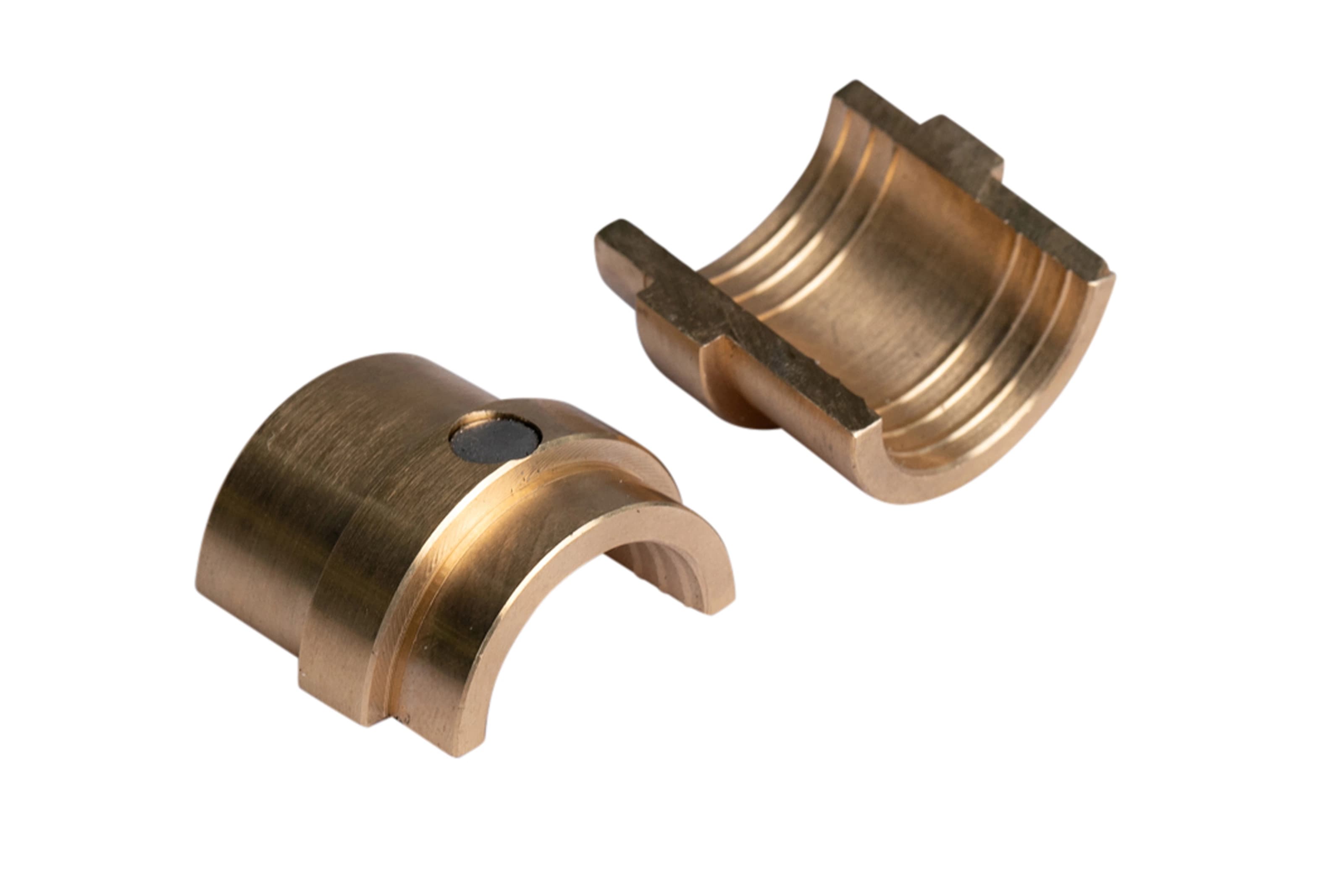 breitbandtechnik_airjet-einblasgeraete_airjet300_leerrohrklemmung_2-teilig_20mm_240925-v2