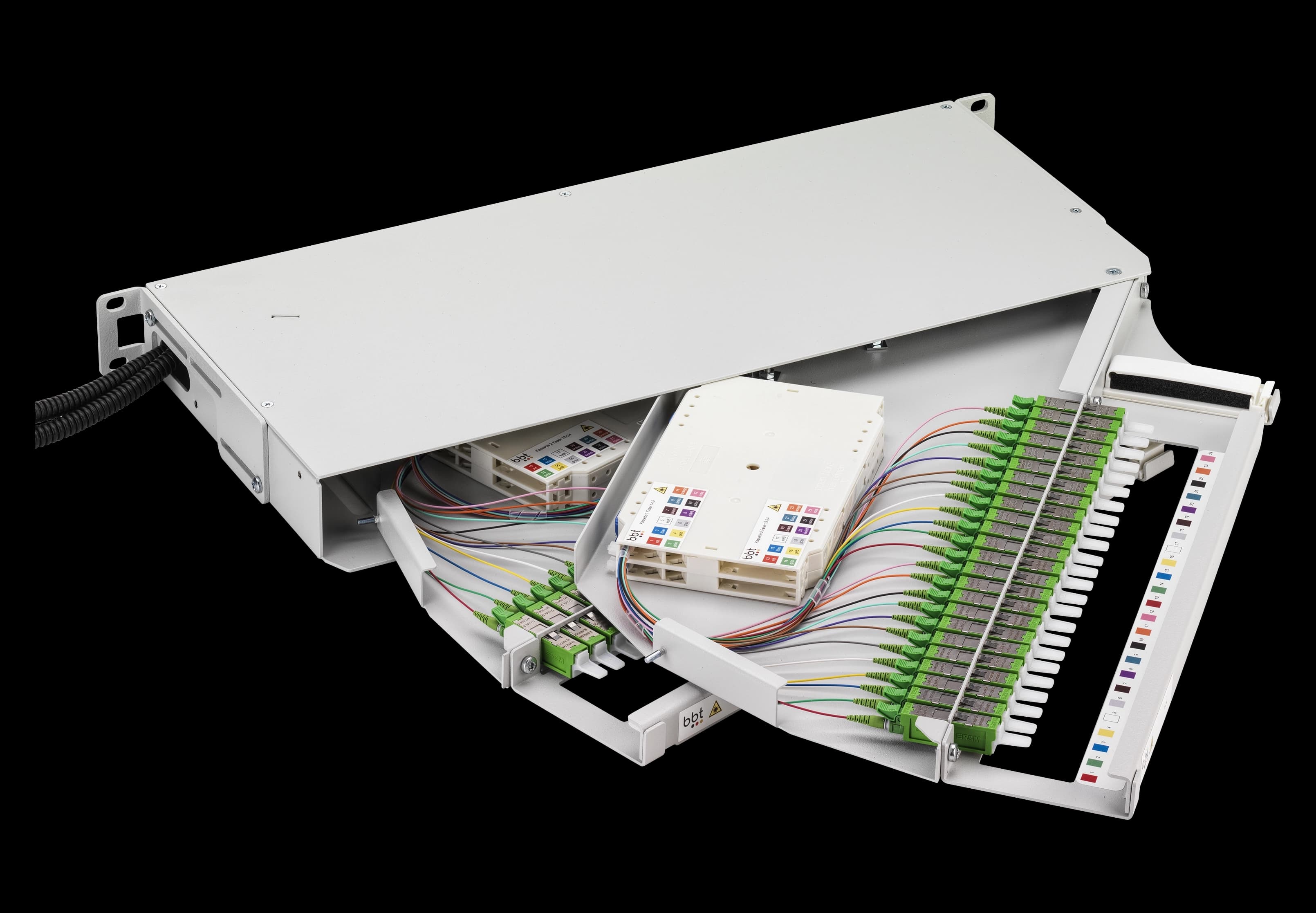breitbandtechnik_spleiss-patchpanels_patchpanel_1he_supra_pro48xe20000-links_gen2_160160-offen