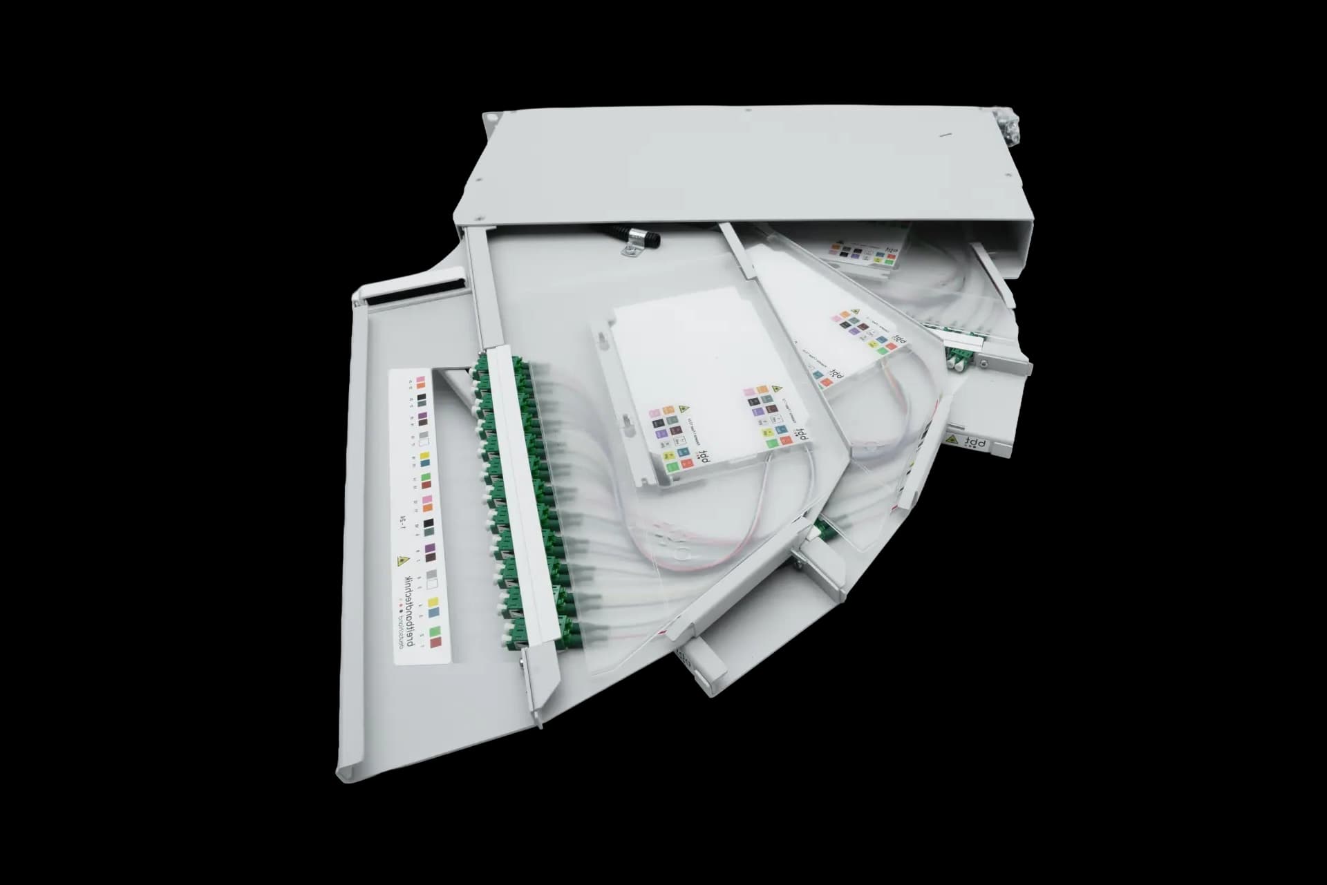 breitbandtechnik_patchpabel_hd-panel-lh-160363-geoeffnet