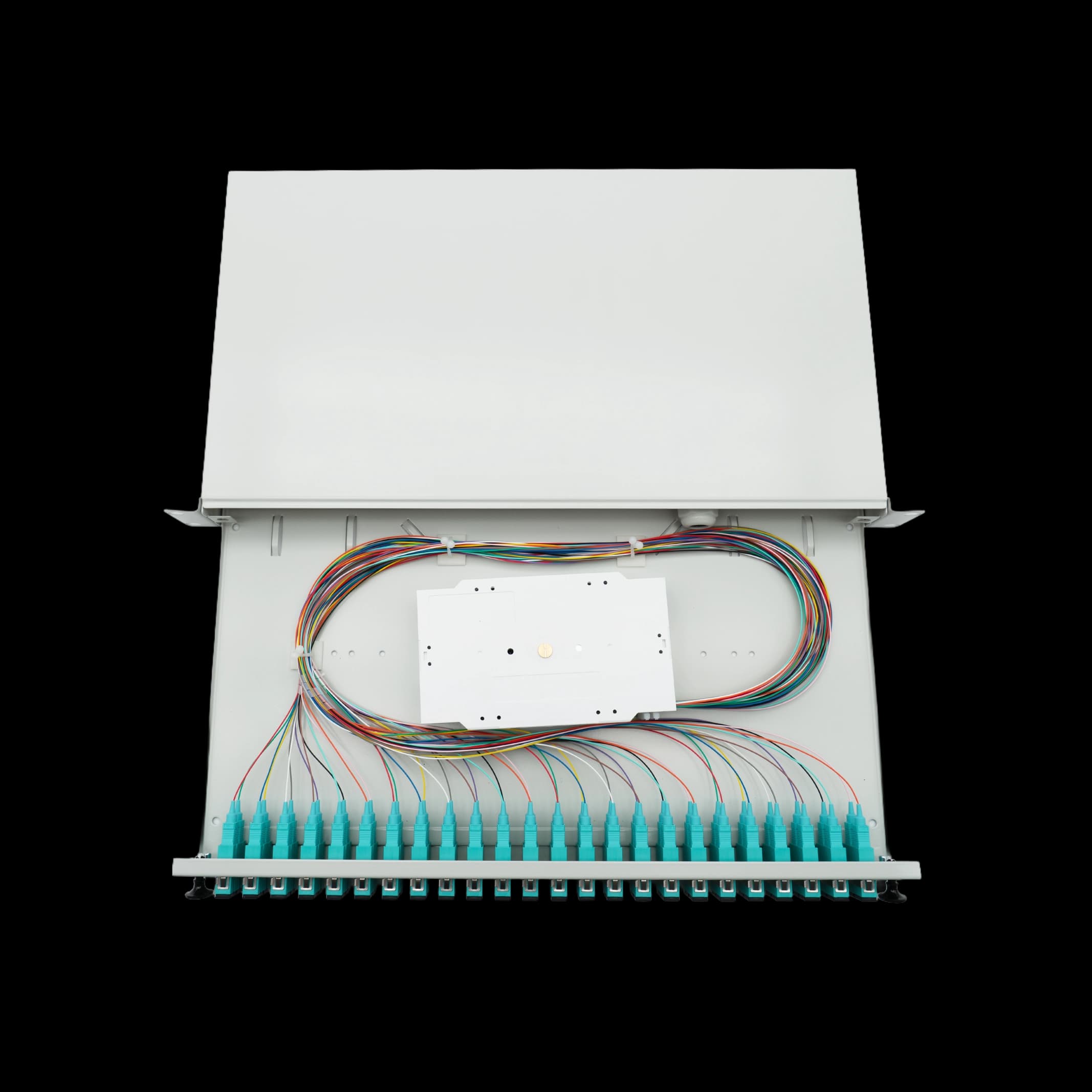 bbt SUPRA Spleißbox Patchpanel 1HE 19", 48x SC/PC OM3 Pigtail