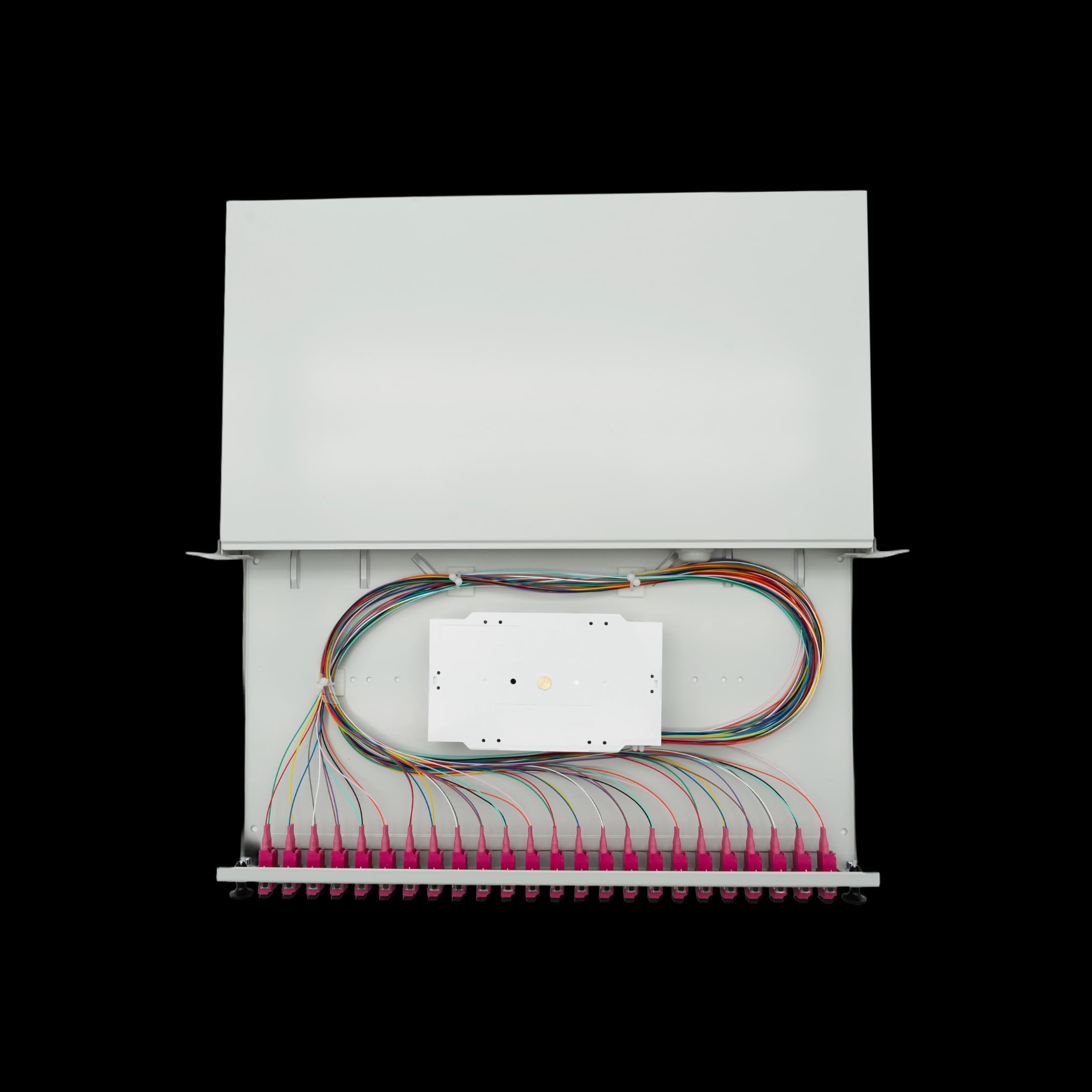 bbt SUPRA Spleißbox Patchpanel 1HE 19", 48x LC/PC OM4 Pigtail