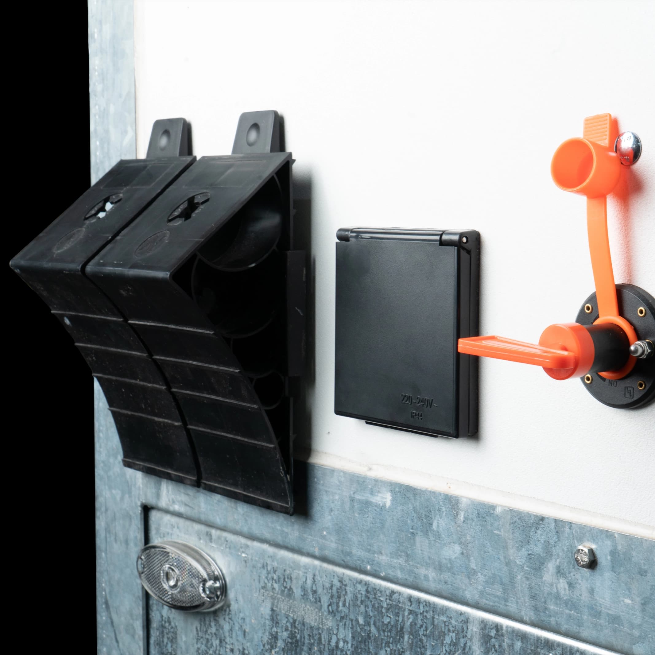 bbt AIRJET Trailer PRO Außensteckdose