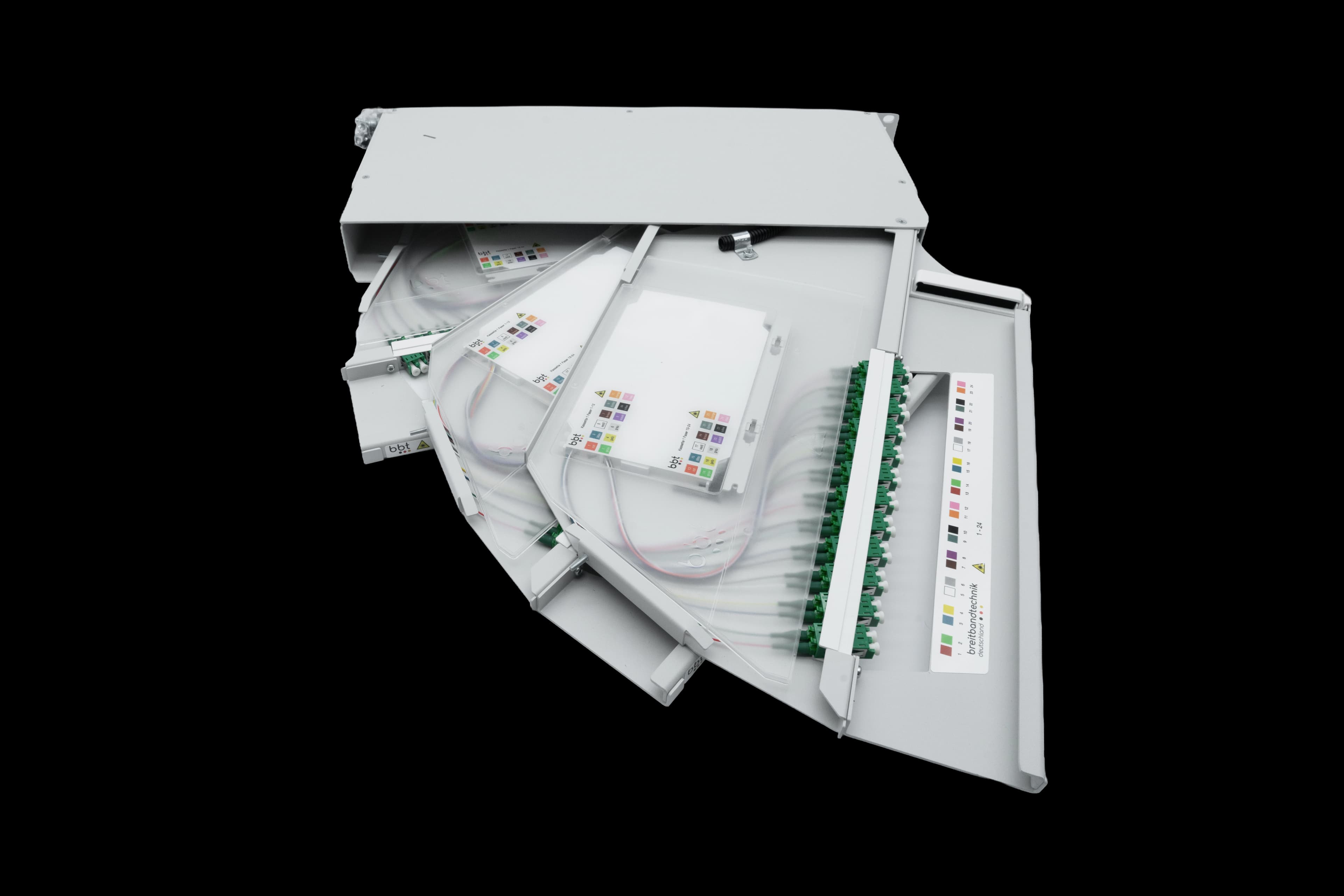 breitbandtechnik_patchpabel_hd-panel-rh-geoeffnet