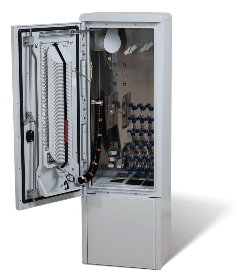 breitbandtechnik_glasfaser-netzverteiler_gr-m-pro-universal_aussenansicht-offen_150190