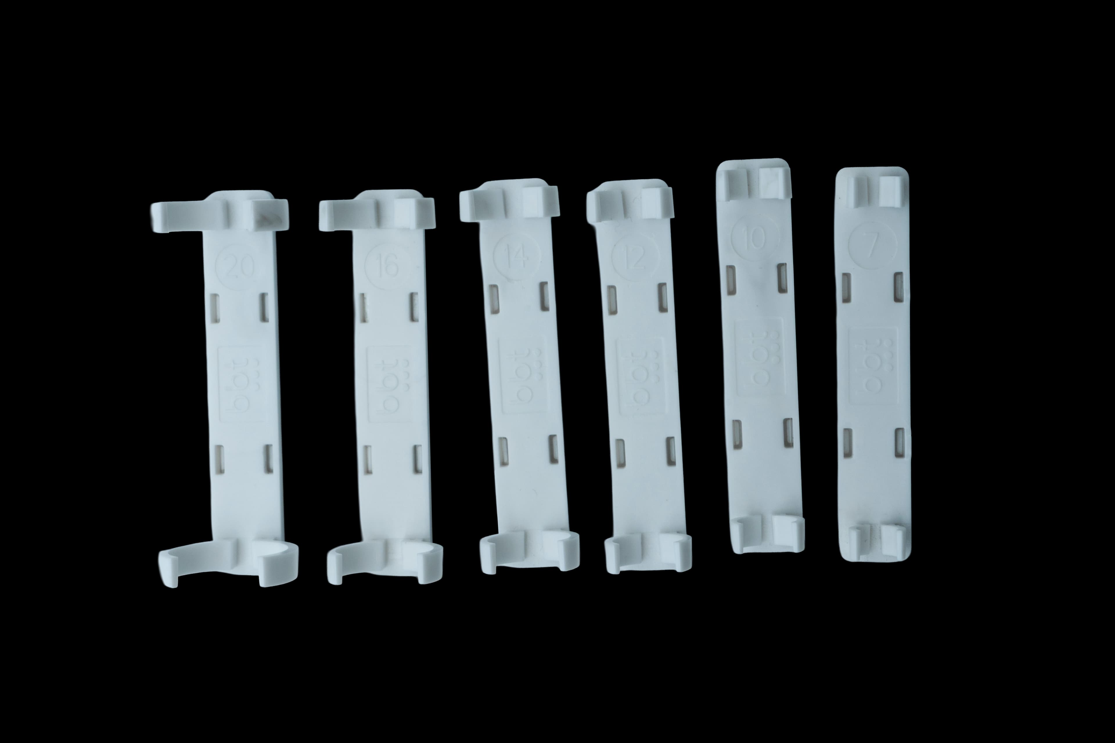 breitbandtechnik_zubehoer-mikorohre-kennzeichnungsClips-uebersicht-real